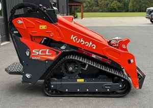 รถตักล้อยางขนาดเล็ก Kubota SCL 1000 รุ่นใหม่ เครื่องยนต์ดีเซล กำลัง 75 กิโลวัตต์ สำหรับงานก่อสร้างในฟาร์มและการขนย้ายวัสดุก่อสร้าง - Product Image 4