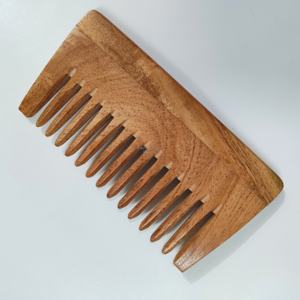 Peigne en bois traditionnel pour la coiffure Brosse à poche ronde antistatique à dents larges Classique Fait à la main Élégant avec poignée confortable - Product Image 1