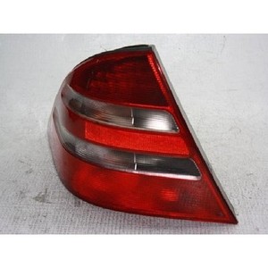 ชุดไฟท้ายซ้าย S-class มือสอง ของแท้ OEM A2208200164 - Product Image 1