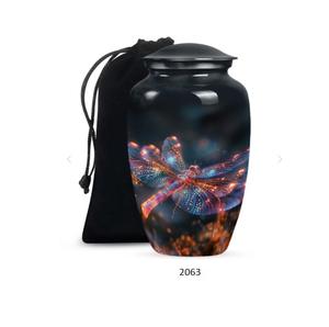 Urna funeraria de aluminio negra con diseño de libélula en vuelo, para adultos, decorativa, para cenizas, de lujo, con impresión de vida silvestre. - Product Image 1