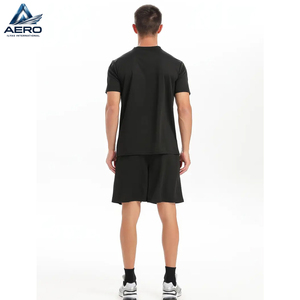 Ensemble de sport respirant : haut léger à manches courtes et short à séchage rapide, t-shirt de compression et short - Product Image 3