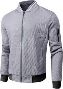 เสื้อแจ็คเก็ตบอมเบอร์ผู้ชายทรงหลวม น้ำหนักเบา สไตล์ลำลอง ทันสมัย พร้อมโลโก้ด้านหน้าและเส้นใยไม้ไผ่ - Product Image 4