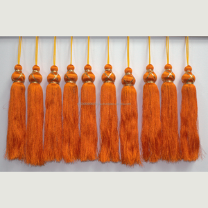 Guirlandes de porte indiennes multicolores à pompons, guirlande festive pour Noël, fête de mariage et événement Haldi, couronnes et guirlandes de Noël - Product Image 4