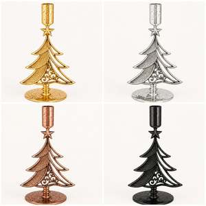 Portavelas Navideño Dorado con Árbol de Navidad en Relieve, Decoración de Mesa Metálica Hecha a Mano, Tema Festivo Tradicional, Arte para Sala de Estar J.M - Product Image 3