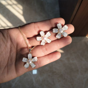 Ensemble de pendentifs en perles d'eau douce plaqué or, fabricant et fournisseur en gros - Product Image 2