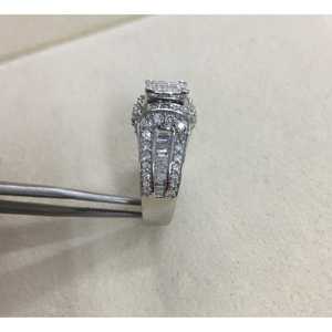 Bague de fiançailles et de mariage en diamant blanc naturel rond et taille princesse de 1,97 ct pour femme, en argent sterling 925, vente en gros - Product Image 1