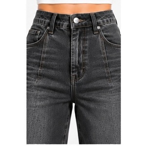 Jean en denim taille haute à jambe droite pour femme avec passants de ceinture inclinés, bleu moyen - Product Image 4