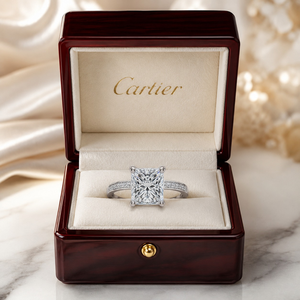 Anillo de Compromiso con Diamante Corte Princesa y Diamantes Redondos Decorativos |   Anillo Solitario de Oro Blanco de 14K, Joyería Nupcial Elegante para Mujer - Product Image 3