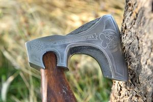 Hacha Vikinga de Acero Inoxidable de Grado Industrial Hecha a Mano Personalizada 2026 con Mango de Madera de Acero al Carbono para Camping y Cortar Pizza, 3 Años de Garantía - Product Image 6