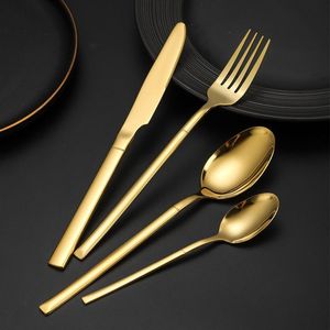 Juego de cubiertos metálicos icónicos, ideal para ocasiones memorables, con calidad premium y artesanía elegante. - Product Image 5