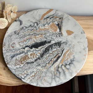 Soporte para Pastel de Resina Hecho a Mano, Único, Apto para Horno y Lavavajillas, para Eventos Especiales y Decoración Elegante de Salas de Estar - Product Image 4