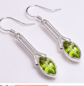 Pendientes de Plata con Peridoto, Corte Marquesa, Largos, con Piedras Preciosas, Plata de Ley 925, Joyería Hecha a Mano, Pendientes de Peridoto Verde - Product Image 1
