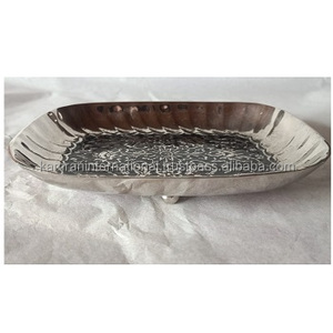 Plateau de service en forme de poisson en laiton poli Plateau décoratif en métal élégant pour mariage d'hôtel et maison pour service de salade et décoration - Product Image 3