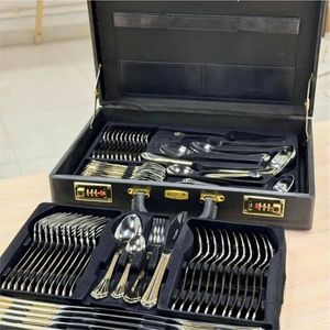 Ensemble de couverts de luxe en or 24 pièces, acier inoxydable poli miroir, couverts plaqués or, vaisselle avec coffret cadeau en bois de qualité supérieure - Product Image 5