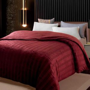 Edredón Doble de Lujo Moderno, de Terciopelo y Poliéster con Diseño de Patchwork, 220x240cm, Suave y Cálido para Invierno, para Adultos - Product Image 1