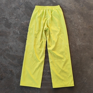 ชุดวอร์มผู้ชายแบบมีซิป ผ้าไนลอนสะท้อนแสง ปักโลโก้ตามสั่งจากโรงงาน สำหรับวิ่งออกกำลังกาย สไตล์สตรีทแวร์ กันลม - Product Image 5