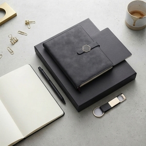 Ensemble de agenda exécutif relié en cuir synthétique noir Aurelux A5 multicolore avec stylo, porte-clés, logo personnalisé, cadeau d'entreprise pour le bureau - Product Image 2