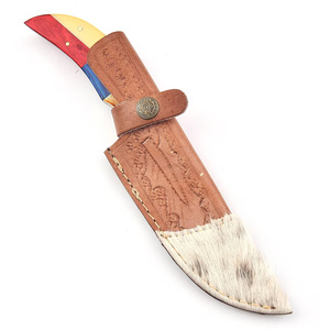 Cuchillo de Caza Multifuncional de Acero de Damasco Pasha Enterprises, Hoja Fija de Borde Recto, Mango Personalizado de Madera y Hueso de Ciervo - Product Image 4