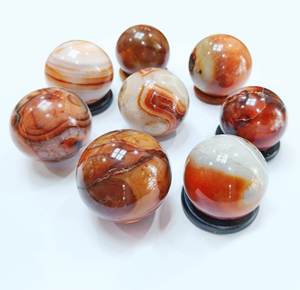 Meilleure qualité en gros boule de cristal Fengshui pierre agate rouge sphère de cornaline polonaise à vendre - Product Image 4
