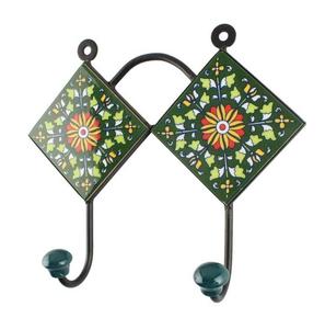 Gancho de Pared Metálico Rústico Moderno, Gancho para Abrigos de Hierro Hecho a Mano, Gancho de Pared Resistente para Entrada o Cocina - Product Image 1