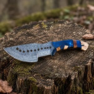 Cuchillos de Caza Hechos a Mano de Primera Calidad con Hoja Fija Afilada, Mango Ergonómico de Madera y Funda Protectora de Cuero para Acampar al Aire Libre - Product Image 1