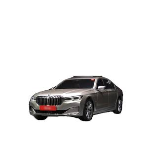 BMW M760Li XDrive V12 Excellence Abril 2021 Serie 7 71,246 km Caja de Cambios Automática Asientos de Cuero Volante a la Izquierda Cámara Trasera - Product Image 1