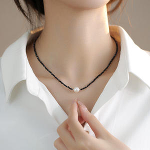 High-End Women's Fashion Beaded Necklace Black Crystal Collarbone <b>Choker</b> with Natural <b>Pearl</b> Niche Design Collar Necklace - Product Image 4