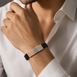 Bracelet barre en or 18 carats et céramique noire pavée de diamants pour homme – Polissage brillant, luxe contemporain, idéal pour mariage, soirée, usage quotidien, cadeau, bijou - Product Image 1