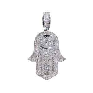 Pendentif main de Hamsa en moissanite, charme œil glacé, plaqué or rose, bijoux hip-hop, collier de protection spirituelle pour hommes - Product Image 1