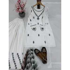 Conjunto de Top y Falda Blanco Hermoso de Karma Fashion para Mujer, con Dupatta Elegante para Fiestas, Talla M, 600g - Product Image 2