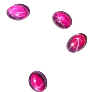 Rubis étoilé transparent ovale 6x8 mm 2 carats, cabochon poli créé en laboratoire avec effet étoile à 6 branches pour la fabrication de bijoux - Product Image 2