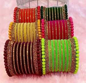 Bracelet traditionnel coloré pour femmes, en acier inoxydable, tailles et couleurs personnalisées, designs uniques, mariage pakistanais et indien - Product Image 3