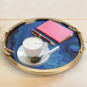 ถาดโลหะคุณภาพส่งออก ขายส่ง ถาดอาหารดีไซน์เนอร์สำหรับงานแต่งงาน  ตกแต่งด้วยคริสตัลสีเงิน  บุผ้ากำมะหยี่  แบรนด์ Zahid Exports ดีไซน์ทันสมัย - Product Image 3