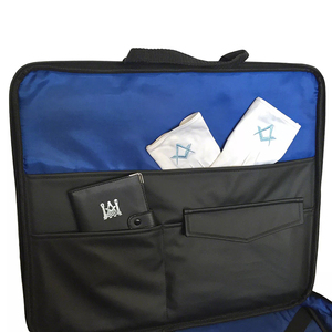 Estuche para Mandiles Masónicos MM/WM y Provinciales con Logotipo Impreso de los Pilares de la Maçonaria, Maletín para Mandiles Masónicos de Alta Calidad Hecho a Medida - Product Image 6