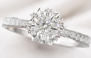 Nuevo Diseño Anillo de Eternidad para Mujer, Chapado en Oro de 18K sobre Plata, con Diamante Cultivado en Laboratorio, Corte Brillante, Seis Puntas, Diseño Floral, para Boda o Fiesta - Product Image 3