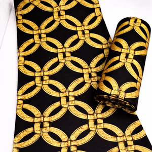 Abuja Hitjem Export Production de vêtements en tissu imprimé à la cire de polyester personnalisé avec une image de marque personnalisée et des options d'approvisionnement en vrac - Product Image 1