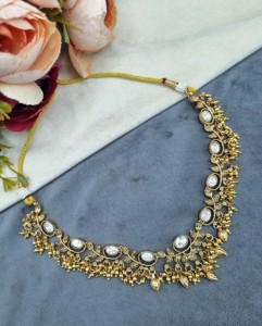 Collar de Diseño con Hojas y Pendientes a Juego, Mangtika, Joyería Étnica para Recepciones y Fiestas, Fabricantes de Joyería de Moda - Product Image 2