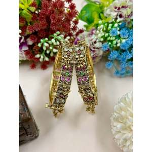Indian Ethnic Fashion Bangle-Sonali Chorski Openable Artificial Jewellery - Product Image 1