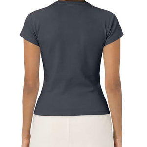 Camiseta Corta Personalizada para Mujer, Color Gris Carbón, con Gráfico Personalizado en la Parte Delantera, Corte Ajustado, Algodón, Manga Corta - Product Image 2