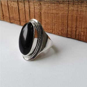 Bague artisanale en onyx noir, pierre précieuse naturelle, argent, unisexe, bijou audacieux - Product Image 3