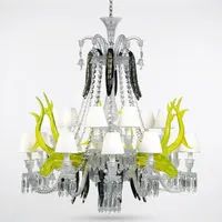 Lustre en cristal importé 18 lumières, design unique, bois de cerf vert néon, abat-jour blancs, accents de corne noire, décoration de luxe, œuvre d'art remarquable