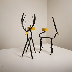 Élégant support de bougie en métal jaune, accent décoratif idéal pour la cuisine, la décoration intérieure et l'éclairage chaleureux. Vente en gros depuis l'Inde. - Product Image 5