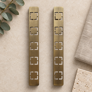SHUBHAM Tirador de Puerta de Metal de 12 Pulgadas con Acabado de Latón Antiguo y Diseño Geométrico Recortado, Tirador Decorativo para Muebles - Product Image 6