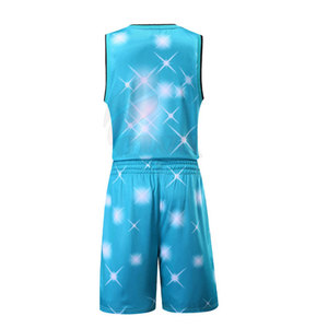 Uniforme de basket-ball pour hommes de haute qualité avec short en jersey respirant, vêtements de sport légers et durables, parfaits pour les jeunes et les adultes - Product Image 2