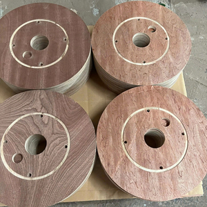 ดรัมสายไฟคุณภาพสูงขนาด 18x800x800 มม. ทำจากไม้ยูคาลิปตัสเนื้อแข็ง  ผสมเมลามีน 15% ผลิตในเวียดนาม - Product Image 1