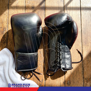 ถุงมือฝึกซ้อมมวย Brand Plus Professional Boxing รุ่นน้ำหนักเบา แบบผูกเชือก ดีไซน์สั่งทำได้ หนังแท้ สำหรับผู้ใหญ่ ไทย - Product Image 5