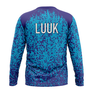 Haut de sport personnalisé à compression respirant à manches longues avec logo imprimé sur mesure, séchage rapide, 100 % polyester, design simple - Product Image 5
