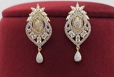 Ensemble de pendentifs de luxe en laiton finition or blanc avec longues boucles d'oreilles et pierres de zircon pour les mariages et les fiançailles des femmes - Product Image 2