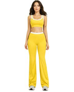 ชุดออกกำลังกายผู้หญิงแบบกำหนดเอง สีเหลืองขาวตัดกัน เสื้อชั้นในกีฬาและกางเกงขาบานเอวสูง ผ้าสเตรช สำหรับโยคะ ฟิตเนส ยิม รับผลิตตามแบบ OEM ขายส่ง - Product Image 1