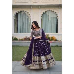 Conjunto Lehenga Choli Purple de Diseñador para Mujer - Product Image 5